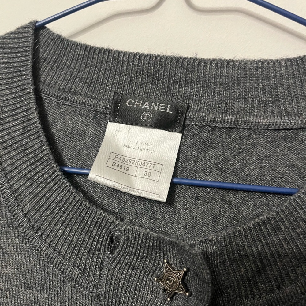 Channel Star Pattern Sweater - Picture 2 of 4